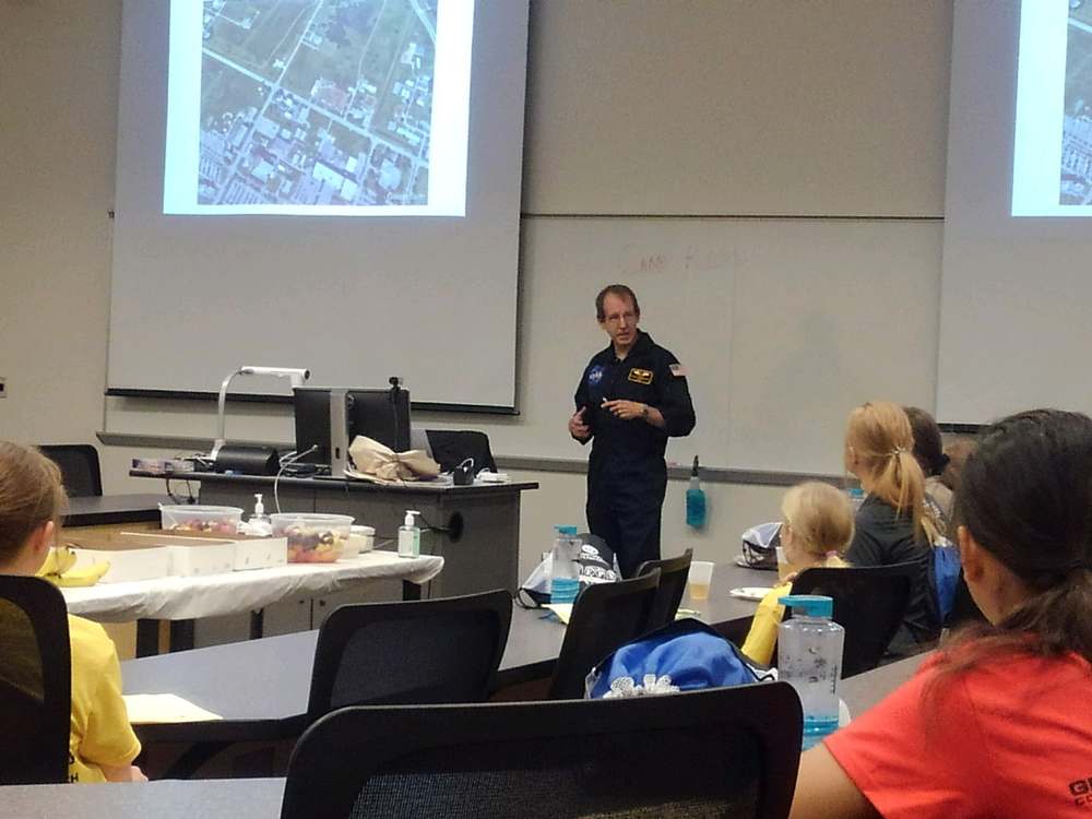 Middle school girls will explore flight, engineering concepts at camp